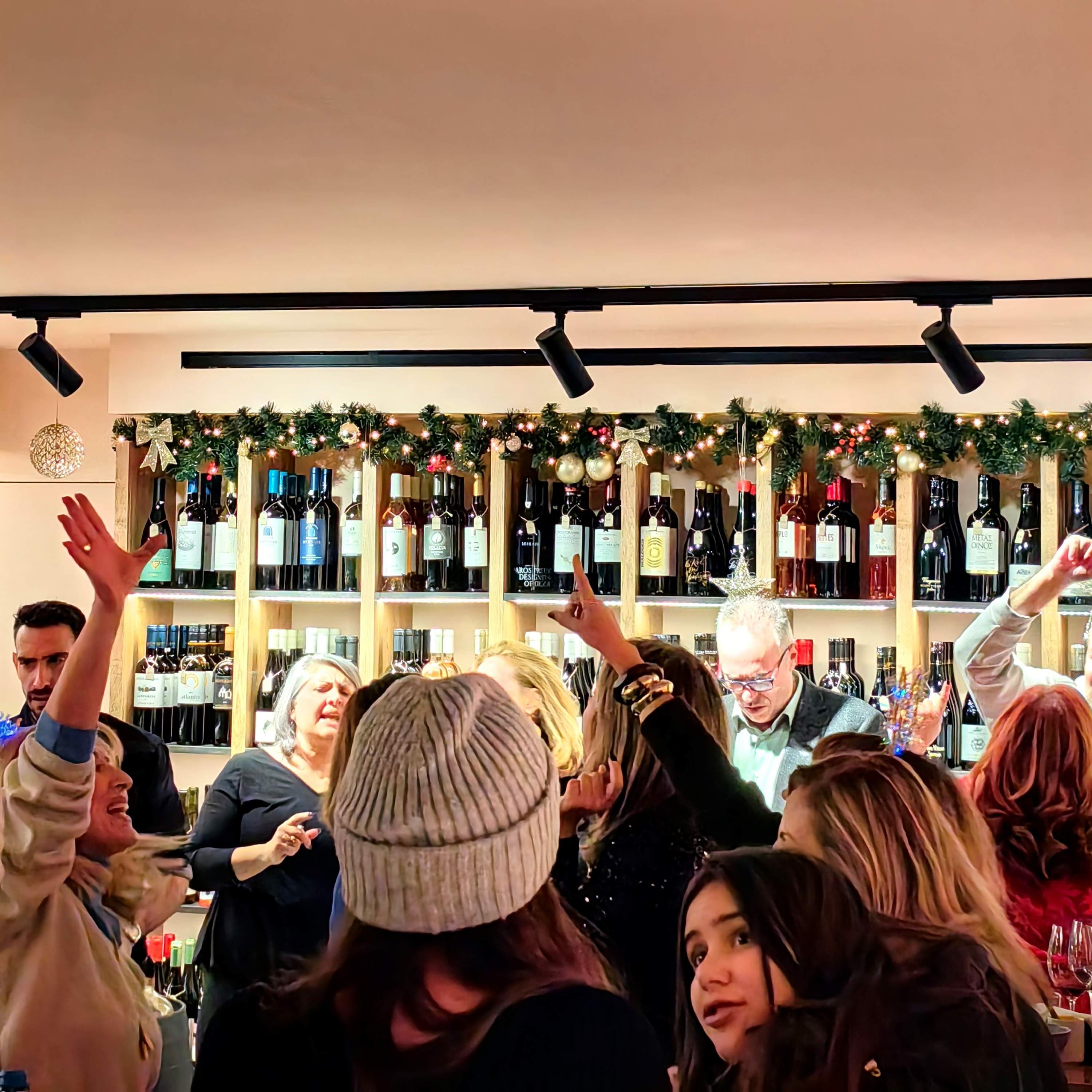 NYE Party 2026 πρωτοχρονιάτικο πάρτι στο Halfglass Winehouse Κηφισιά