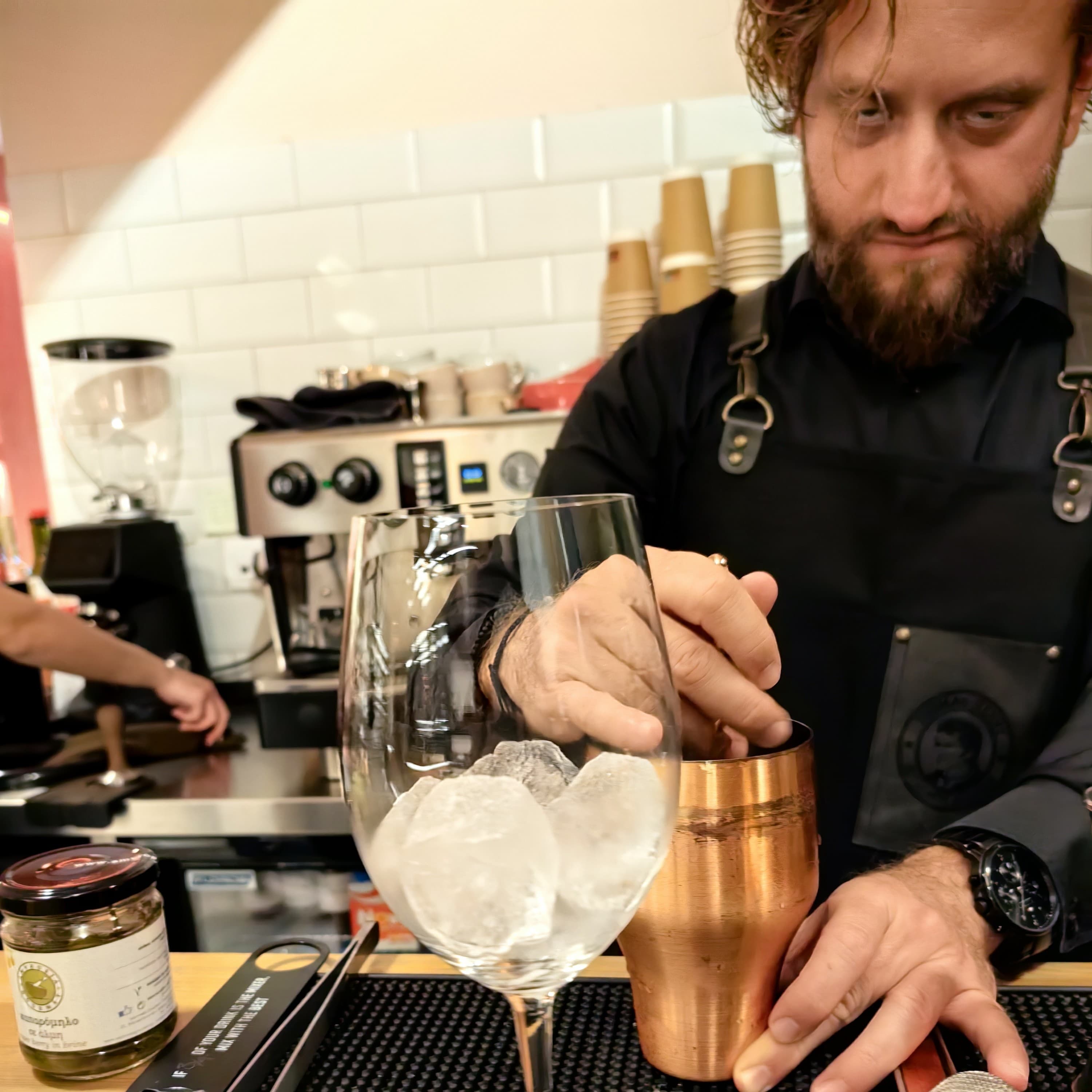 Βραδιά cocktails με Roku Gin στο Halfglass Winehouse Κηφισιά