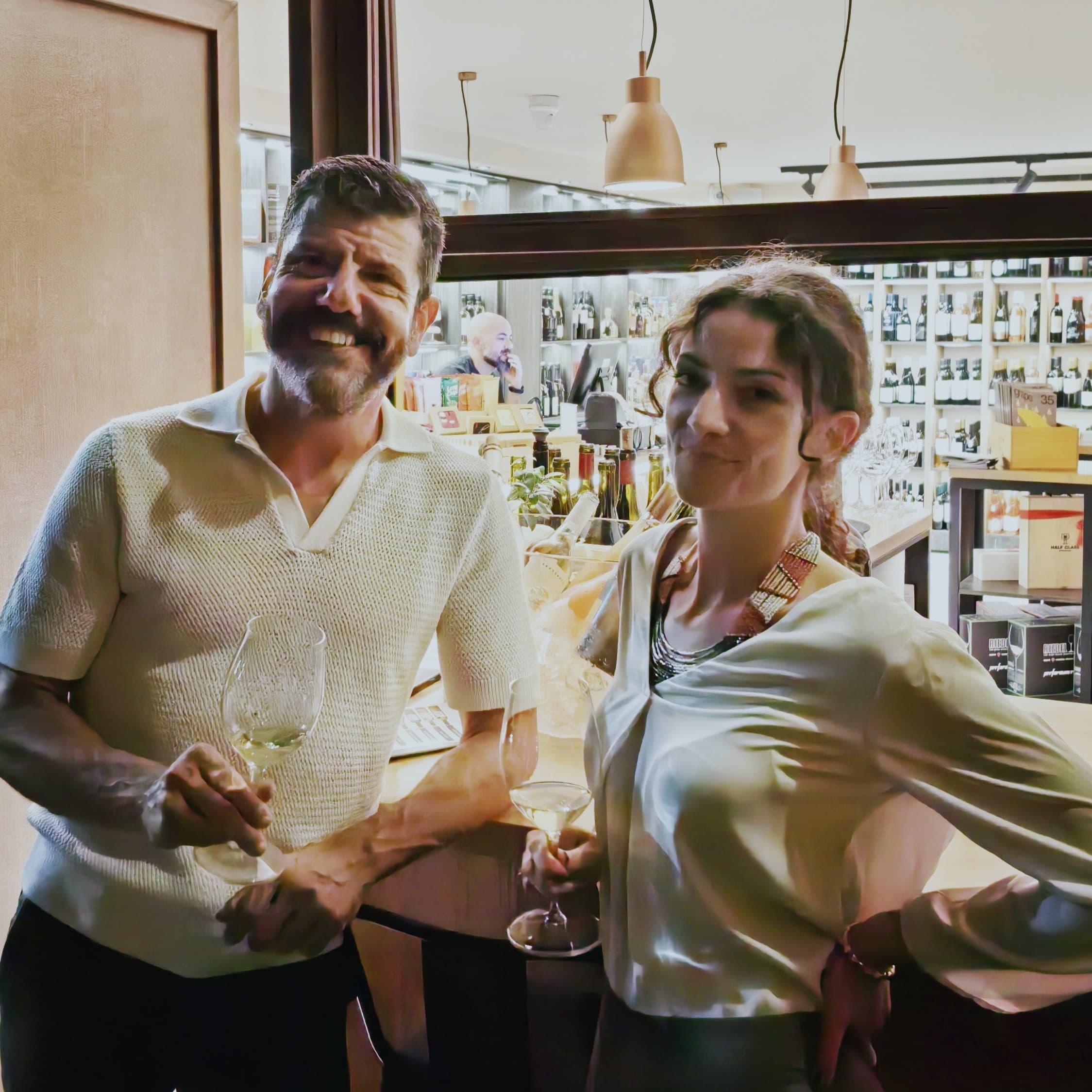 Παρουσίαση Avantis Anhydrous στο wine bar Κηφισιάς